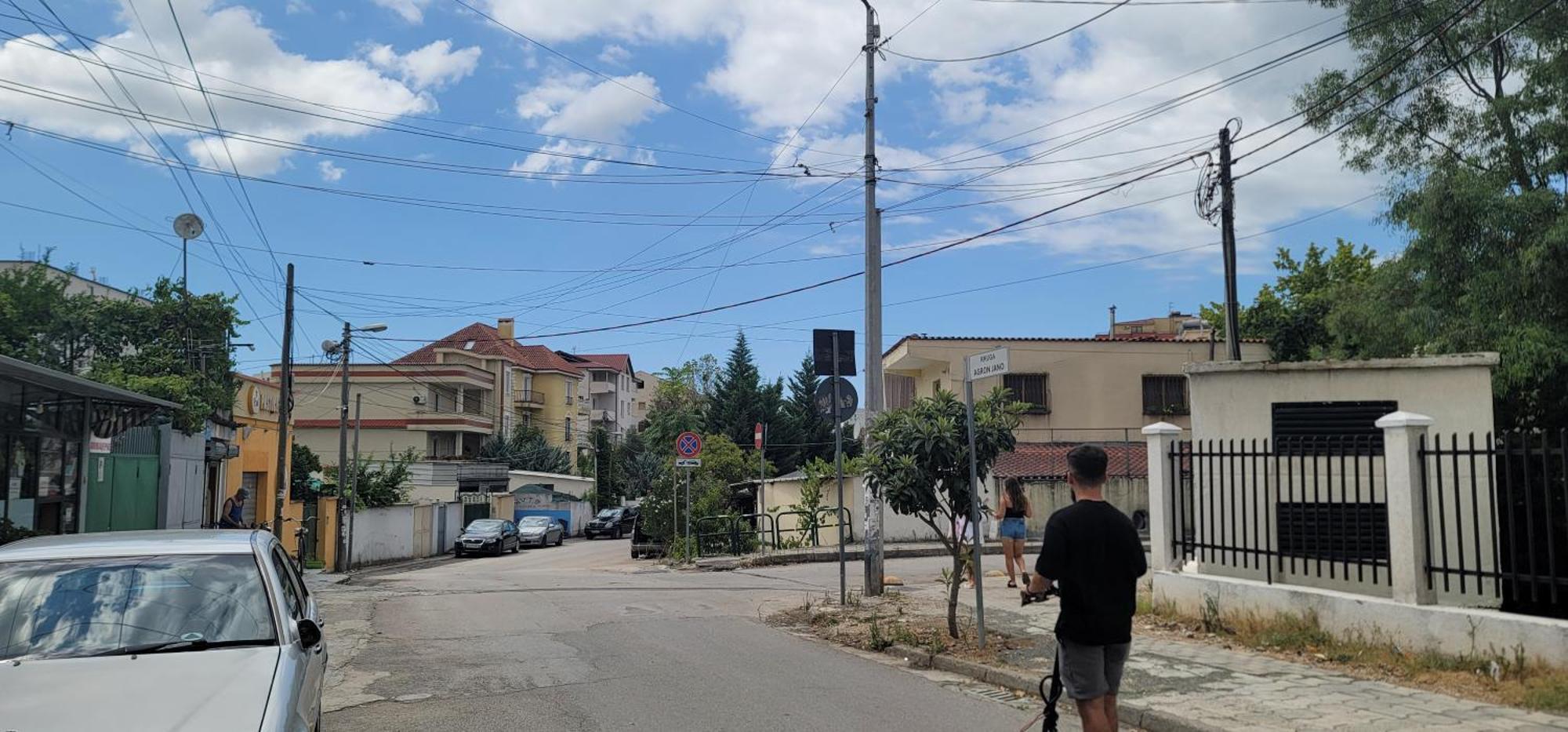 Studenti Studio'S Tirana Exterior photo